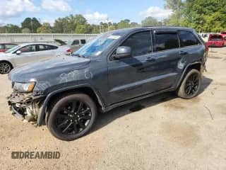 2018 Jeep Grand Cherokee Altitude с VIN 1C4RJEAG0JC338561, выставлен на аукционе Copart как лот 82331845 с пробегом 185 540 миль миль и Списание • Salvage title. История ставок и продаж доступна на DreamBid. Изображение 1.