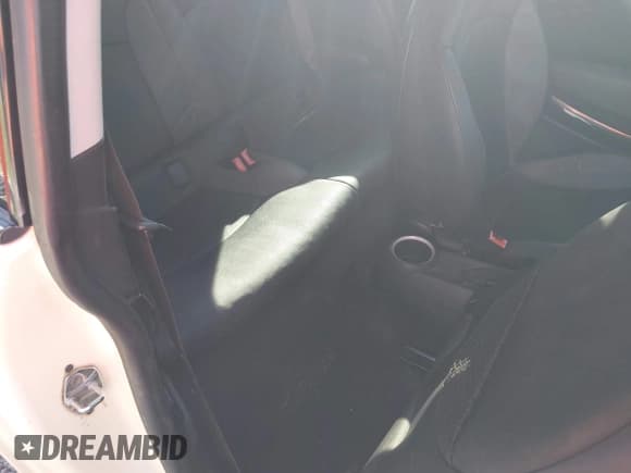 ✅ 2008 MINI Hardtop S • VIN: WMWMF73558TV35459 • Lot: 43293714. Wystawiony na IAAI z przebiegiem 172 431 mil. Bezpłatny archiwum sprzedaży aukcyjnych z USA i szczegółowy raport historii pojazdu na DreamBid. Zdjęcie 8.