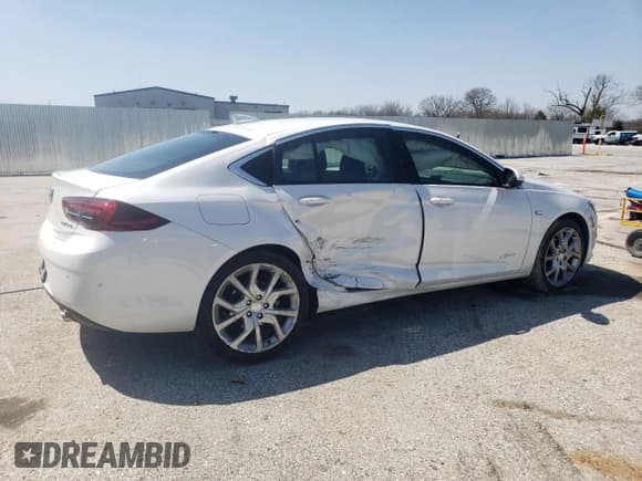 ✅ 2020 Buick Regal Avenir • VIN: W04GW6SX6L1009868 • Lot: 52039075. Listed on Copart with 70,756 mi. Free auction sales archive from the USA and detailed vehicle history report at DreamBid. Image 3.