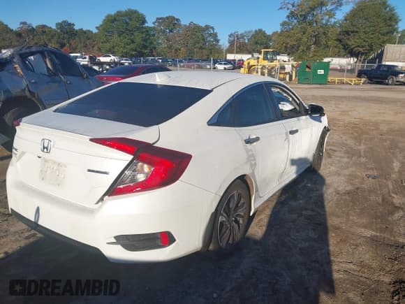 ✅ 2017 Honda Civic Touring • VIN: 19XFC1F90HE011533 • Lot: 43554429. Listed on IAAI with 112,255 mi. Free auction sales archive from the USA and detailed vehicle history report at DreamBid. Image 4.