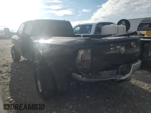 ✅ 2012 Ram 3500 ST • VIN: 3C63DRGL0CG149053 • Лот: 83954095. Опубликован ранее на Copart с пробегом 231 481 миль. Бесплатный доступ к архиву аукционных продаж из США и подробный отчёт об истории автомобиля на DreamBid. Изображение 2.