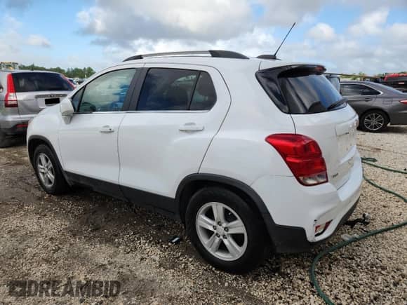 2020 Chevrolet Trax LT with VIN 3GNCJLSB3LL215767, listed as a Copart auction lot 84965805 with 92,558 mi miles and Clean title. Bid and sale history available at DreamBid. Image 2.