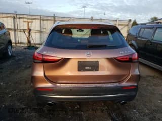 ✅ 2022 Mercedes-Benz GLA 35 AMG • VIN: W1N4N5BB0NJ381888 • Лот: 69825702. Опубликован ранее на Copart с пробегом 5 802 миль. Бесплатный доступ к архиву аукционных продаж из США и подробный отчёт об истории автомобиля на DreamBid. Изображение 6.