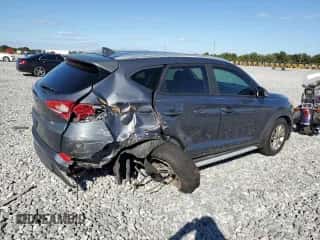 2017 Hyundai Tucson SE Plus z VIN KM8J33A46HU541889, wystawiony jako Copart lot #91064325 z przebiegiem 219 346 mil mil oraz Szkoda całkowita • Salvage title. Historia ofert i sprzedaży dostępna na DreamBid. Obrazek 3.