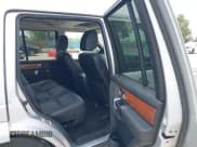 ✅ 2011 Land Rover LR4 HSE • VIN: SALAG2D42BA565770 • Lot: 42449944. Listed on IAAI with 144,234 mi. Free auction sales archive from the USA and detailed vehicle history report at DreamBid. Image 8.