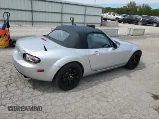 ✅ 2007 Mazda MX-5 Miata Grand Touring • VIN: JM1NC25F170135553 • Лот: 70225064. Опубликован ранее на Copart с пробегом 180 817 миль. Бесплатный доступ к архиву аукционных продаж из США и подробный отчёт об истории автомобиля на DreamBid. Изображение 3.