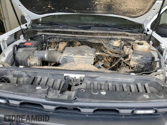 ✅ 2020 Chevrolet Silverado 2500HD Work Truck • VIN: 1GC4YLE7XLF184964 • Lot: 87400175. Wystawiony na Copart z przebiegiem 123 153 mil. Bezpłatny archiwum sprzedaży aukcyjnych z USA i szczegółowy raport historii pojazdu na DreamBid. Zdjęcie 11.