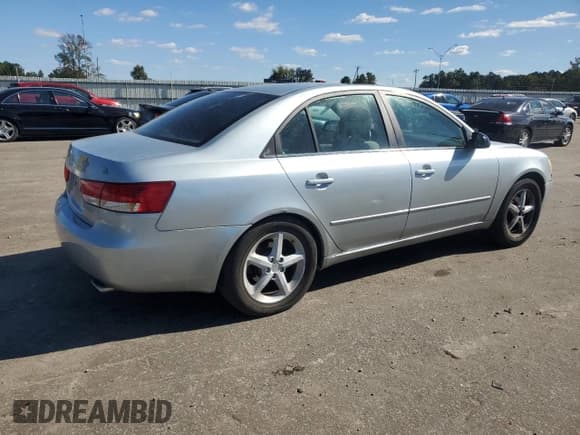✅ 2006 Hyundai Sonata GLS • VIN: 5NPEU46F16H121564 • Лот: 76591454. Опубликован ранее на Copart с пробегом 195 818 миль. Бесплатный доступ к архиву аукционных продаж из США и подробный отчёт об истории автомобиля на DreamBid. Изображение 3.