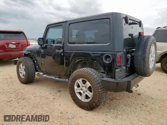 ✅ 2016 Jeep Wrangler Black Bear • VIN: 1C4AJWAG6GL332985 • Lot: 55244945. Wystawiony na Copart z przebiegiem 76 661 mil. Bezpłatny archiwum sprzedaży aukcyjnych z USA i szczegółowy raport historii pojazdu na DreamBid. Zdjęcie 2.