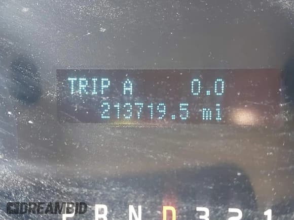 ✅ 2011 Ford F-150 XL • VIN: 1FTMF1CM7BFD25538 • Lot: 43402736. Listed on IAAI with 213,719 mi. Free auction sales archive from the USA and detailed vehicle history report at DreamBid. Image 16.