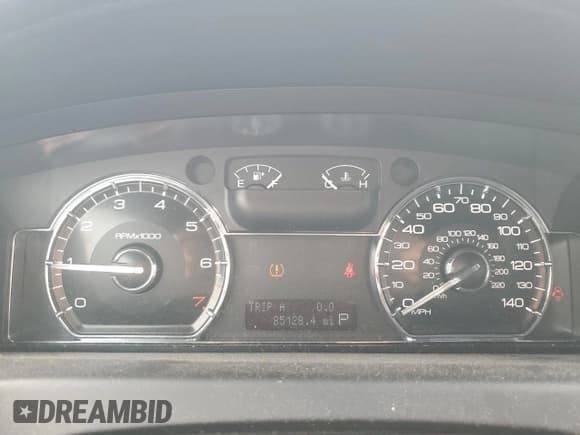 ✅ 2009 Lincoln MKS • VIN: 1LNHM93R19G626405 • Lot: 81612945. Listed on Copart with 85,128 mi. Free auction sales archive from the USA and detailed vehicle history report at DreamBid. Image 9.