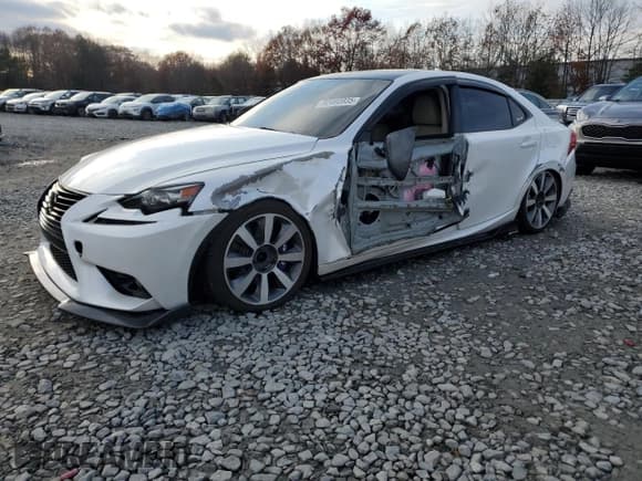 ✅ 2016 Lexus IS 300/350 • VIN: JTHCM1D27G5002276 • Лот: 92460935. Опубликован ранее на Copart с пробегом 125 528 миль. Бесплатный доступ к архиву аукционных продаж из США и подробный отчёт об истории автомобиля на DreamBid. Изображение 1.