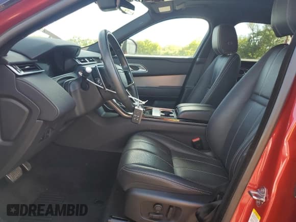 ✅ 2021 Land Rover Range Rover Velar R-Dynamic S • VIN: SALYT2EX1MA321615 • Лот: 85762955. Опубликован ранее на Copart с пробегом 31 630 миль. Бесплатный доступ к архиву аукционных продаж из США и подробный отчёт об истории автомобиля на DreamBid. Изображение 7.