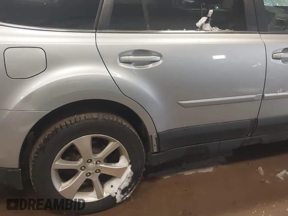 ✅ 2013 Subaru Outback Limited • VIN: 4S4BRCJC7D3214900 • Lot: 43787370. Listed on IAAI with 175,106 mi. Free auction sales archive from the USA and detailed vehicle history report at DreamBid. Image 6.