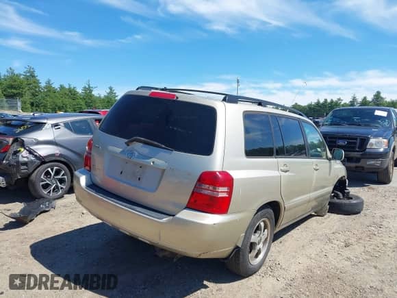 2001 Toyota Highlander с VIN JTEHF21A610010162, выставлен на аукционе IAAI как лот 42777204 с пробегом 234 141 миль миль и . История ставок и продаж доступна на DreamBid. Изображение 4.
