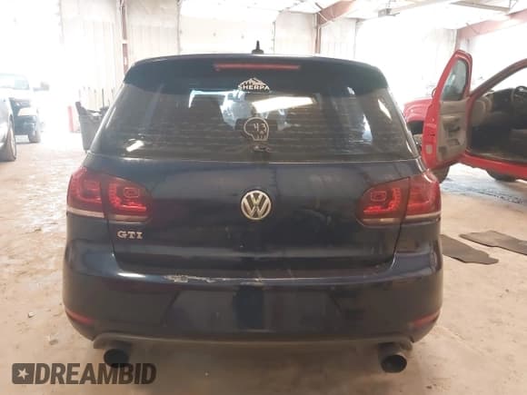 ✅ 2011 Volkswagen Golf GTI w/Sunroof & Navi PZEV • VIN: WVWHD7AJ1BW254131 • Лот: 42471752. Опубликован ранее на IAAI с пробегом 118 262 миль. Бесплатный доступ к архиву аукционных продаж из США и подробный отчёт об истории автомобиля на DreamBid. Изображение 16.