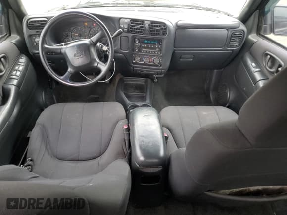 ✅ 2003 Chevrolet S-10 LS • VIN: 1GCDT13X33K113361 • Лот: 50133865. Опубликован ранее на Copart с пробегом 155 374 миль. Бесплатный доступ к архиву аукционных продаж из США и подробный отчёт об истории автомобиля на DreamBid. Изображение 8.