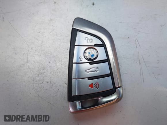 ✅ 2019 BMW 5 Series 530i • VIN: WBAJA5C54KWW08977 • Lot: 43588015. Listed on IAAI with 73,948 mi. Free auction sales archive from the USA and detailed vehicle history report at DreamBid. Image 11.