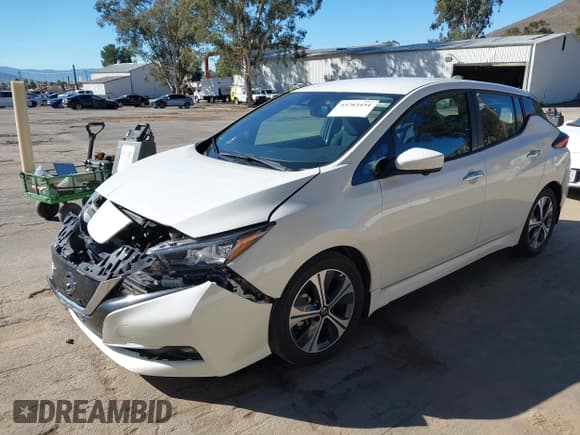 ✅ 2020 Nissan LEAF SV • VIN: 1N4AZ1CP4LC302506 • Lot: 43783434. Listed on IAAI with 17,288 mi. Free auction sales archive from the USA and detailed vehicle history report at DreamBid. Image 19.