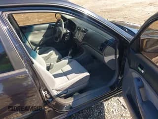 ✅ 2004 Honda Civic LX • VIN: 2HGES16584H555337 • Lot: 43581865. Wystawiony na IAAI z przebiegiem 220 138 mil. Bezpłatny archiwum sprzedaży aukcyjnych z USA i szczegółowy raport historii pojazdu na DreamBid. Zdjęcie 5.