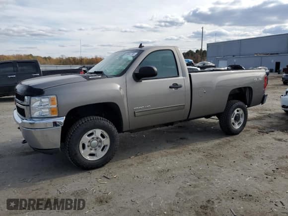 ✅ 2014 Chevrolet Silverado 2500HD LT • VIN: 1GC0KXCG0EF101300 • Lot: 89860795. Listed on Copart with 109,228 mi. Free auction sales archive from the USA and detailed vehicle history report at DreamBid. Image 1.