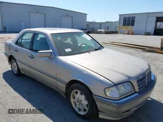 ✅ 1999 Mercedes-Benz C 230/260/280/320 • VIN: WDBHA24G9XA700556 • Lot: 41771604. Wystawiony na IAAI z przebiegiem Nie podano. Bezpłatny archiwum sprzedaży aukcyjnych z USA i szczegółowy raport historii pojazdu na DreamBid. Zdjęcie 1.