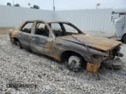 ✅ 2000 Ford Crown Victoria LX • VIN: 2FAFP74W3YX124490 • Lot: 69861735. Wystawiony na Copart z przebiegiem Nie podano. Bezpłatny archiwum sprzedaży aukcyjnych z USA i szczegółowy raport historii pojazdu na DreamBid. Zdjęcie 4.