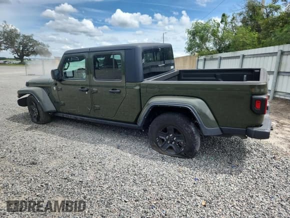 ✅ 2021 Jeep Gladiator Sport S • VIN: 1C6JJTAG7ML589929 • Лот: 81315755. Опубликован ранее на Copart с пробегом 41 530 миль. Бесплатный доступ к архиву аукционных продаж из США и подробный отчёт об истории автомобиля на DreamBid. Изображение 2.