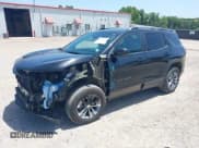 ✅ 2025 Chevrolet Equinox FWD LT • VIN: 3GNAXHEG7SL261109 • Lot: 42672414. Wystawiony na IAAI z przebiegiem 4 697 mil. Bezpłatny archiwum sprzedaży aukcyjnych z USA i szczegółowy raport historii pojazdu na DreamBid. Zdjęcie 2.