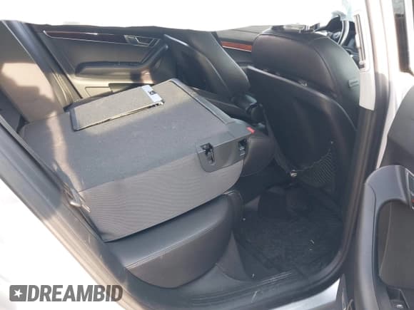 ✅ 2005 Audi A6 • VIN: WAUDG74F65N117240 • Лот: 42084748. Опубликован ранее на IAAI с пробегом Не указан. Бесплатный доступ к архиву аукционных продаж из США и подробный отчёт об истории автомобиля на DreamBid. Изображение 8.