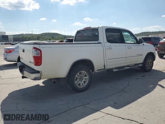 ✅ 2005 Toyota Tundra SR5 • VIN: 5TBDT441X5S482296 • Lot: 81970435. Listed on Copart with 247,868 mi. Free auction sales archive from the USA and detailed vehicle history report at DreamBid. Image 3.