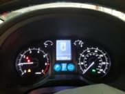 ✅ 2015 Lexus GX 460 • VIN: JTJBM7FX4F5100024 • Lot: 92170385. Wystawiony na Copart z przebiegiem 142 435 mil. Bezpłatny archiwum sprzedaży aukcyjnych z USA i szczegółowy raport historii pojazdu na DreamBid. Zdjęcie 9.