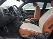 ✅ 2015 Volkswagen Beetle Fleet Edition • VIN: 3VWF17AT8FM656779 • Lot: 60291145. Listed on Copart with 42,850 mi. Free auction sales archive from the USA and detailed vehicle history report at DreamBid. Image 7.