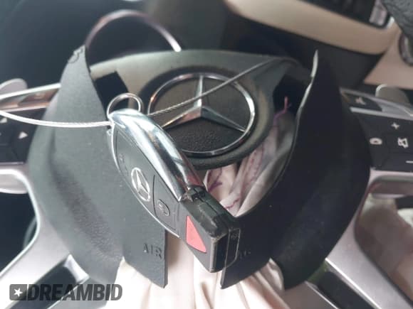 ✅ 2015 Mercedes-Benz G 63 AMG • VIN: WDCYC7DF5FX230452 • Lot: 43812247. Listed on IAAI with 105,151 mi. Free auction sales archive from the USA and detailed vehicle history report at DreamBid. Image 11.