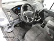 ✅ 2017 Ford Transit • VIN: 1FTYE1ZM0HKB35141 • Lot: 66254285. Wystawiony na Copart z przebiegiem 173 002 mil. Bezpłatny archiwum sprzedaży aukcyjnych z USA i szczegółowy raport historii pojazdu na DreamBid. Zdjęcie 8.