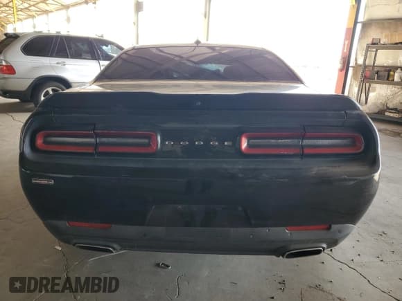 ✅ 2015 Dodge Challenger SXT Plus • VIN: 2C3CDZBG6FH760832 • Lot: 55926084. Wystawiony na Copart z przebiegiem 118 193 mil. Bezpłatny archiwum sprzedaży aukcyjnych z USA i szczegółowy raport historii pojazdu na DreamBid. Zdjęcie 6.