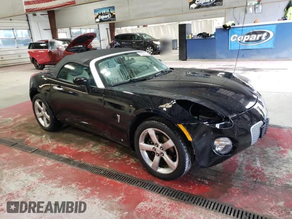 ✅ 2007 Pontiac Solstice • VIN: 1G2MB35BX7Y110612 • Lot: 75523304. Wystawiony na Copart z przebiegiem 25 277 mil. Bezpłatny archiwum sprzedaży aukcyjnych z USA i szczegółowy raport historii pojazdu na DreamBid. Zdjęcie 4.