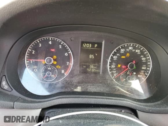 ✅ 2015 Volkswagen Passat S • VIN: 1VWAS7A32FC021405 • Lot: 93259955. Listed on Copart with 142,165 mi. Free auction sales archive from the USA and detailed vehicle history report at DreamBid. Image 9.