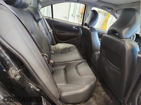 ✅ 2002 Volvo S60 • VIN: YV1RS61R522158630 • Лот: 71879225. Опубликован ранее на Copart с пробегом 142 878 миль. Бесплатный доступ к архиву аукционных продаж из США и подробный отчёт об истории автомобиля на DreamBid. Изображение 10.