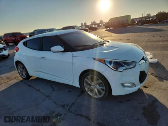 2017 Hyundai Veloster с VIN KMHTC6AD5HU306216, выставлен на аукционе Copart как лот 82774195 с пробегом 179 558 миль миль и Чистый • Clean title. История ставок и продаж доступна на DreamBid. Изображение 4.