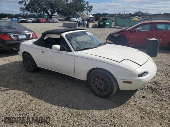 ✅ 1990 Mazda MX-5 Miata Special Edition • VIN: JM1NA3518L0152053 • Lot: 81409594. Wystawiony na Copart z przebiegiem 145 679 mil. Bezpłatny archiwum sprzedaży aukcyjnych z USA i szczegółowy raport historii pojazdu na DreamBid. Zdjęcie 4.
