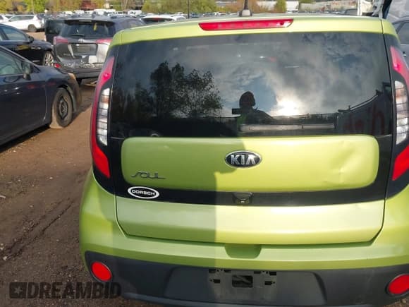 ✅ 2019 Kia Soul • VIN: KNDJN2A2XK7910640 • Lot: 43476767. Listed on IAAI with 130,547 mi. Free auction sales archive from the USA and detailed vehicle history report at DreamBid. Image 16.