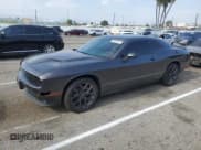 ✅ 2021 Dodge Challenger SXT • VIN: 2C3CDZAG6MH599882 • Lot: 49601674. Wystawiony na Copart z przebiegiem 61 214 mil. Bezpłatny archiwum sprzedaży aukcyjnych z USA i szczegółowy raport historii pojazdu na DreamBid. Zdjęcie 1.