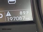 ✅ 2014 Hyundai Santa Fe • VIN: 5XYZT3LB1EG162718 • Лот: 43236826. Опубликован ранее на IAAI с пробегом 197 087 миль. Бесплатный доступ к архиву аукционных продаж из США и подробный отчёт об истории автомобиля на DreamBid. Изображение 7.