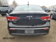 ✅ 2023 Kia Rio S • VIN: 3KPA24AD1PE566001 • Lot: 90444355. Wystawiony na Copart z przebiegiem 35 528 mil. Bezpłatny archiwum sprzedaży aukcyjnych z USA i szczegółowy raport historii pojazdu na DreamBid. Zdjęcie 6.