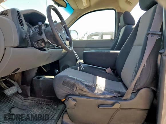 ✅ 2007 Chevrolet Silverado 2500HD 1LT • VIN: 1GCHK24K07E506784 • Lot: 85856295. Wystawiony na Copart z przebiegiem 153 035 mil. Bezpłatny archiwum sprzedaży aukcyjnych z USA i szczegółowy raport historii pojazdu na DreamBid. Zdjęcie 7.