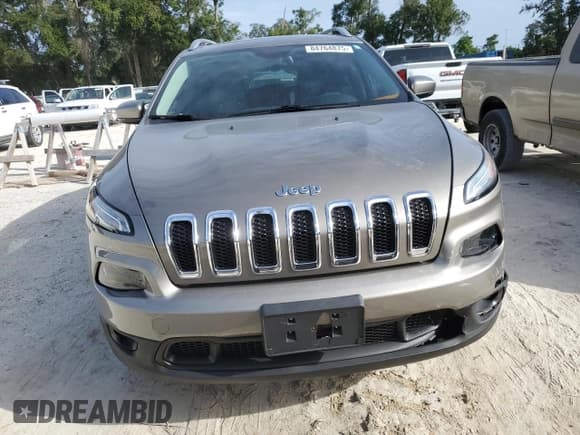 ✅ 2016 Jeep Cherokee Latitude • VIN: 1C4PJMCB8GW296554 • Lot: 84764875. Listed on Copart with 64,170 mi. Free auction sales archive from the USA and detailed vehicle history report at DreamBid. Image 5.