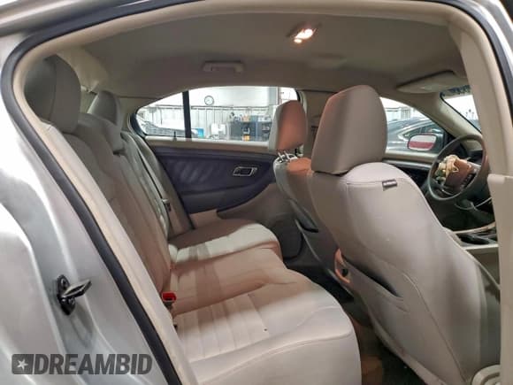 ✅ 2011 Ford Taurus SE • VIN: 1FAHP2DW0BG144785 • Лот: 94235365. Опубликован ранее на Copart с пробегом 313 200 миль. Бесплатный доступ к архиву аукционных продаж из США и подробный отчёт об истории автомобиля на DreamBid. Изображение 10.