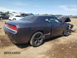 ✅ 2013 Dodge Challenger SXT Plus • VIN: 2C3CDYAG9DH686024 • Lot: 60748254. Wystawiony na Copart z przebiegiem 121 668 mil. Bezpłatny archiwum sprzedaży aukcyjnych z USA i szczegółowy raport historii pojazdu na DreamBid. Zdjęcie 3.