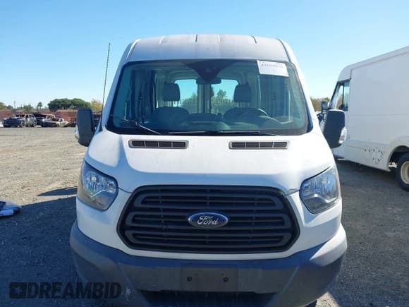 ✅ 2018 Ford Transit • VIN: 1FTYR1CM7JKA52048 • Лот: 43599870. Опубликован ранее на IAAI с пробегом 186 305 миль. Бесплатный доступ к архиву аукционных продаж из США и подробный отчёт об истории автомобиля на DreamBid. Изображение 12.